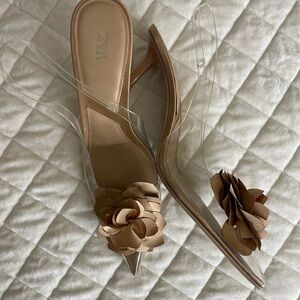 Nude pointed heels